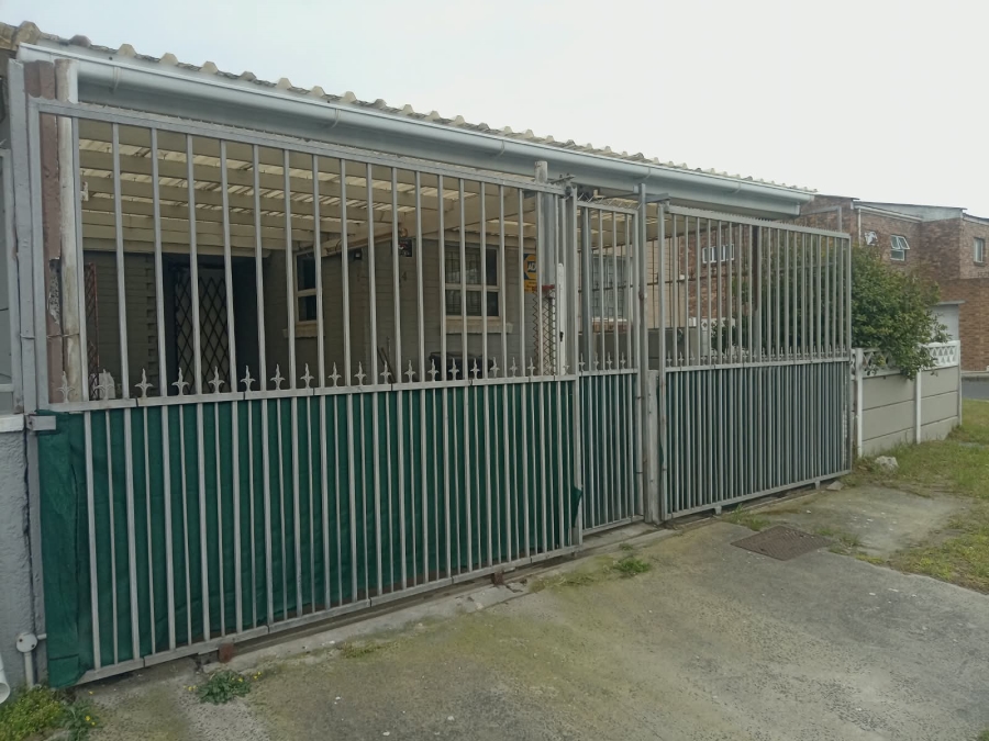 3 Bedroom Property for Sale in Westridge Western Cape